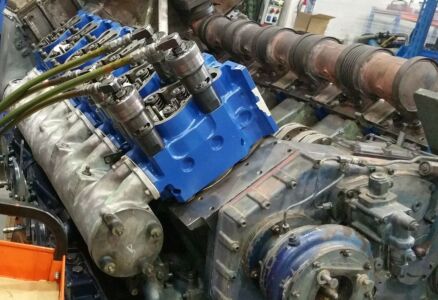 Overhaul de 2x motores diésel marinos DEUTZ TBD620V12