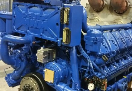 Overhaul de 2x motores diésel marinos DEUTZ TBD620V12